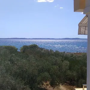 vesna-ante-apartments.hotelinzadar.com/